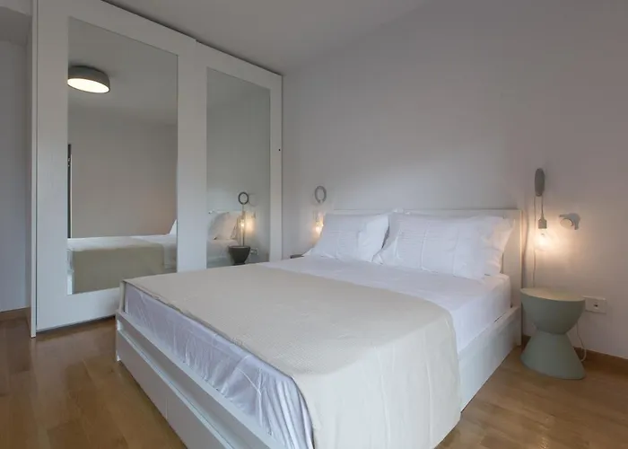 Deluxe 2-bedroom In The Heart Of