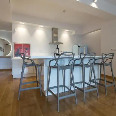 Deluxe 2-bedroom In The Heart Of Appartement *