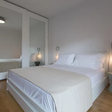 Deluxe 2-bedroom In The Heart Of